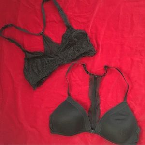 5 for $25 🥀 2 Black bras